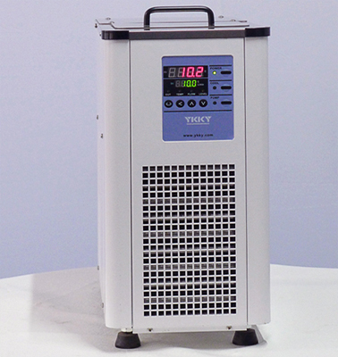 低溫循環(huán)機DX-204正面