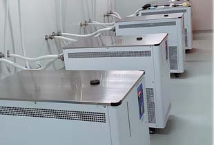 精密冷水機(jī)現(xiàn)場調(diào)試：確保高效運(yùn)行的關(guān)鍵步驟